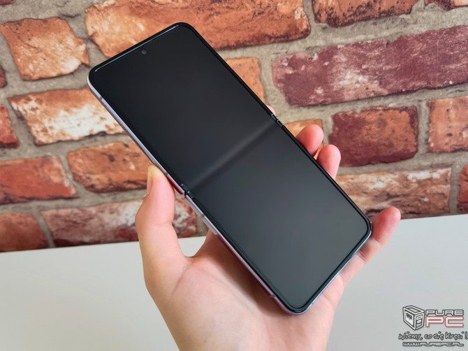Samsung Galaxy Z Flip4 – test składanego smartfona z flagowym procesorem i baterią o wydajności na miarę Galaxy S22 Ultra [nc1]