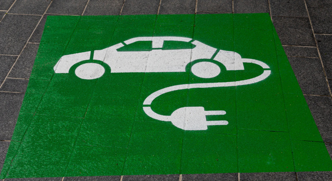 Samochody elektryczne zagrożeniem dla parkingów podziemnych [2]