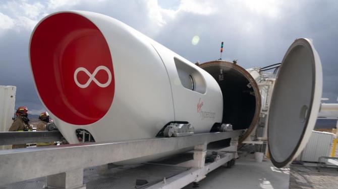 Virgin Hyperloop – ten materiał wideo dokładnie tłumaczy, na czym bedzie polegać środek transportu na miarę XXI wieku [1]