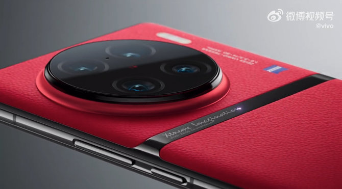 Vivo X90 Pro+. Premiera pierwszego smartfona z układem Snapdragon 8 Gen 2. Pozostałe modele z serii napędzi MediaTek [3]