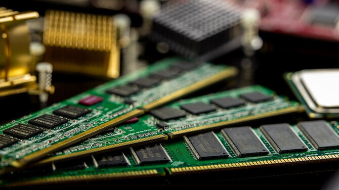 Samsung mocno redukuje produkcję pamięci DDR4. To między innymi konsekwencja słabych wyników finansowych spółki [1]