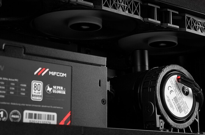 Mifcom Big Boss - zaprezentowano stację roboczą z dużą liczbą kart graficznych NVIDIA GeForce RTX 4090 [5]