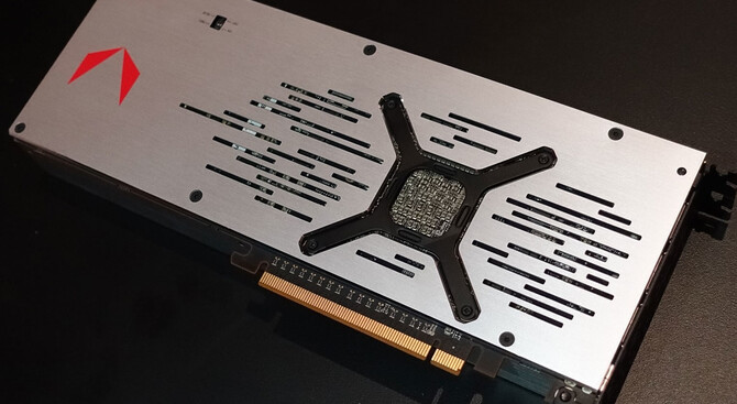 AMD odniosło się do problemu rzadkich aktualizacji sterowników przeznaczonych dla kart graficznych Polaris i Vega [2]