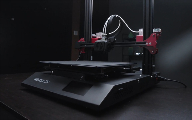 Rencolor 6-Color 3D Printer - drukarka 3D, która korzysta z dwóch filamentów naraz. Wielokolorowe wydruki o różnej konfiguracji [11]