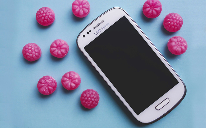 Samsung Galaxy S III - po ponad dekadzie na rynku smartfon otrzymuje Androida 14. Wszystko dzięki wsparciu społeczności [1]