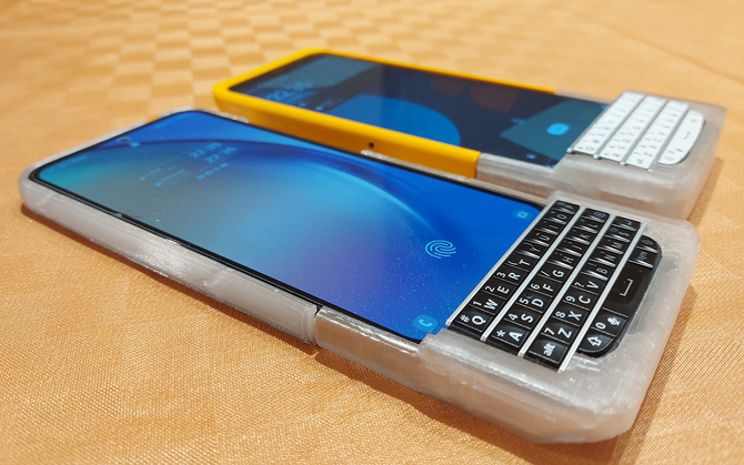 Fairberry - projekt DIY, który przywraca fizyczną klawiaturę z BlackBerry Q10 do smartfonów. Duża funkcjonalność i niski koszt [1]