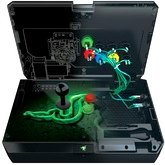 Kontroler Razer Atrox dla fanów bijatyk