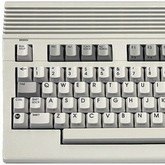 PureRetro: 8-bitowy komputer Commodore 65 trafił na aukcję