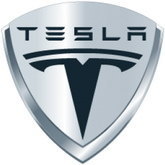 Samochody elektryczne Tesla 3 oraz Tesla S dostały polski interfejs