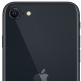 Apple iPhone SE (2022) nie taki słaby? Smartfon ma więcej RAM-u od poprzednika i oferuje czas pracy na poziomie iPhone'a 12 mini