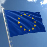 UE wyznaczyła 19 dużych platform technologicznych, które muszą przestrzegać nowych przepisów odnośnie Internetu