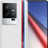 iQOO 11S - smartfon, który swoimi możliwościami i ceną rozkłada konkurencję na łopatki. Snapdragon 8 Gen 2 i ładowanie 200 W