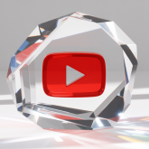 Na YouTube są już dostępne Ekspresyjne Napisy. Sztuczna inteligencja rozpoznaje ton, krzyk i westchnienia w filmach