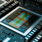 AMD w końcu dobrało się do NVIDII? MI355X przebił milion tokenów sekundę i zrobiło się naprawdę ciekawie