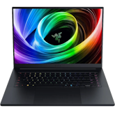 Razer Blade 16 z GeForce RTX 4090 po nietypowej przeróbce. Chłodzenie za 100 funtów zamiast kosztownej naprawy