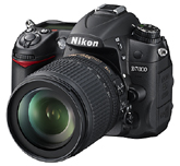 Następca Nikona D90 to D7000