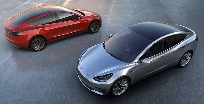 Tesla Model 3 - przyszłość samochodów elektrycznych?