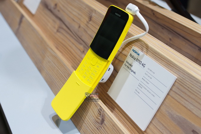 Bananowa Nokia 8110 z Matriksa powraca na salony [1]