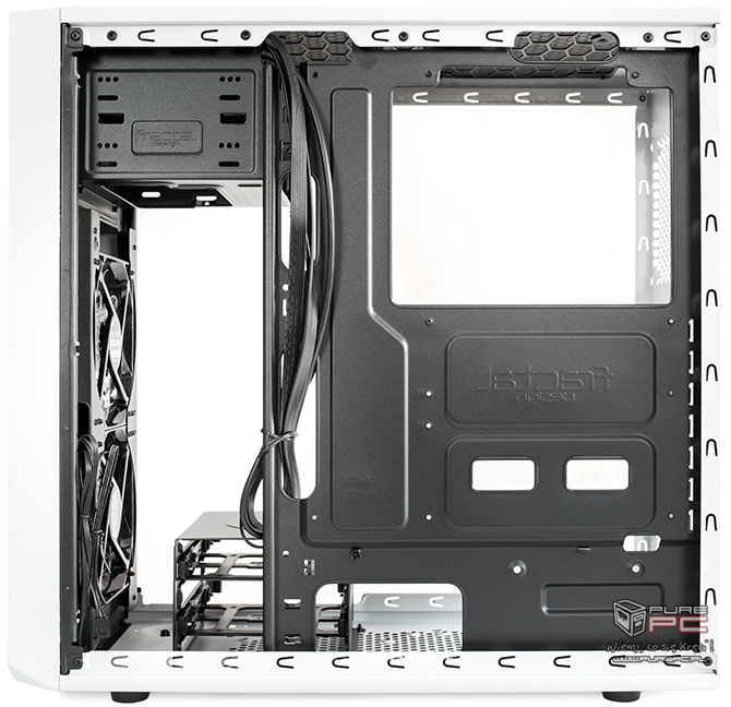 Test obudowy Fractal Design Focus G – szwedzki bar mleczny? [nc14]