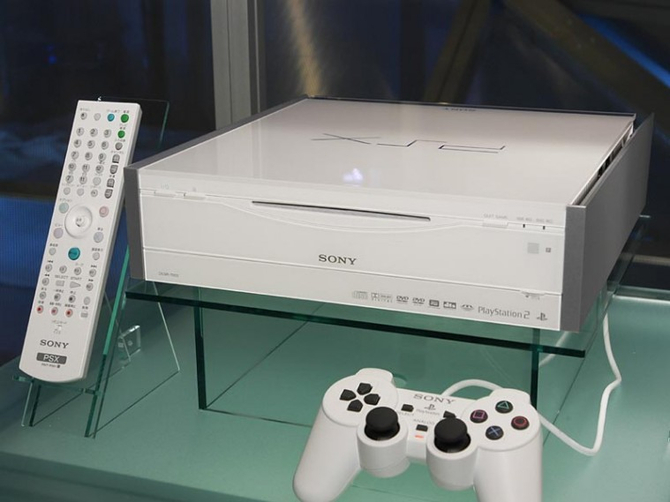 PureRetro Historia SONY PlayStation bardzo fartownej konsoli [10]