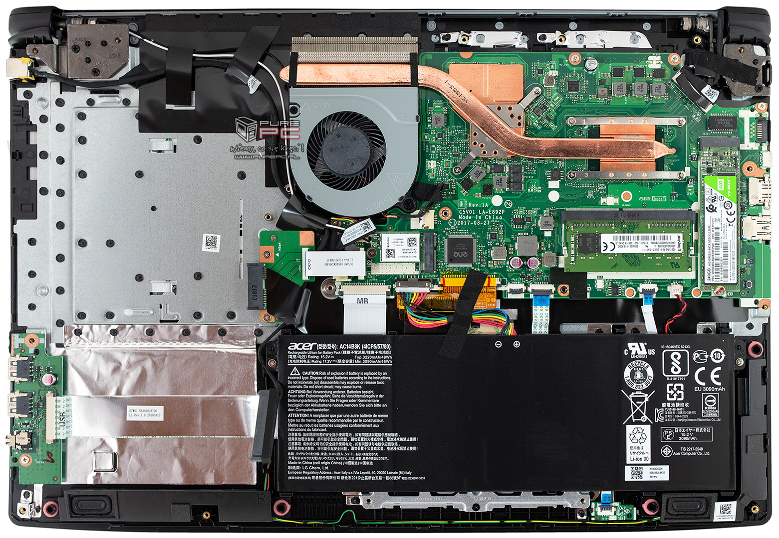 Aspire заменить. Acer Aspire 5 разобранный. Видеокарта Acer Aspire 5. Acer Aspire 1 SSD. Acer Aspire v5 573g разъёмы.