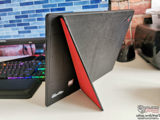 Recenzja Lenovo ThinkPad X1 Fold. Wielozadaniowy laptop ze składanym ekranem 2K - urządzenie przyszłości [nc1]