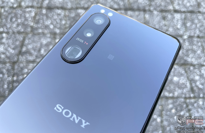 Test Sony Xperia 5 III – Z czego rezygnujemy, wybierając skromniejszy odpowiednik smartfona Xperia 1 III? [nc1]