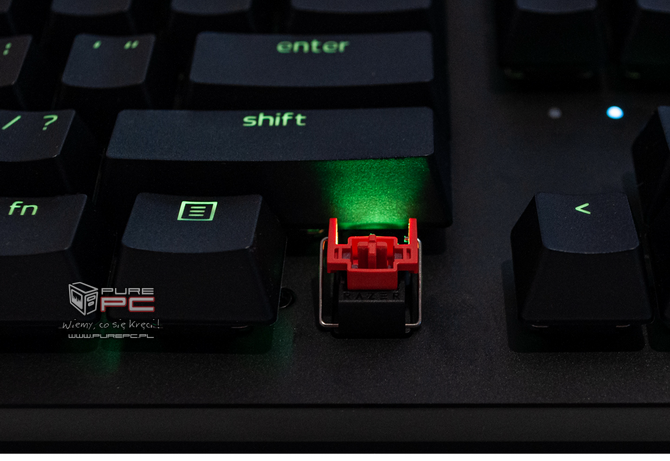 Test klawiatury Razer Huntsman V2 RGB - Czy optyczno-mechaniczne przełącznikami warte są 1000 złotych? [nc1]