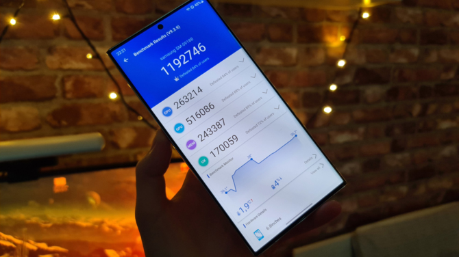 Test smartfona Samsung Galaxy S23 Ultra - potwornie wydajny akumulator, przyjemnie niskie temperatury i ceny dla burżujów [nc1]
