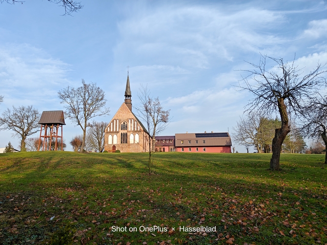 Test smartfona OnePlus 11 5G - całkiem udany niemal-flagowiec, ale czy ma w sobie coś, co rozgromi konkurencję? [nc13]