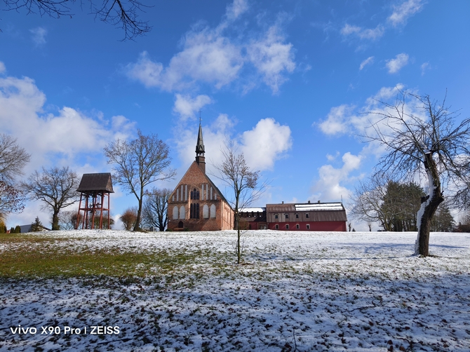 Test smartfona Vivo X90 Pro – Jak spisuje się flagowe urządzenie producenta reklamowane jako mistrz fotografii? [nc36]