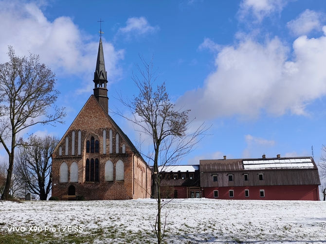 Test smartfona Vivo X90 Pro – Jak spisuje się flagowe urządzenie producenta reklamowane jako mistrz fotografii? [nc38]