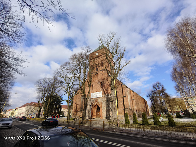 Test smartfona Vivo X90 Pro – Jak spisuje się flagowe urządzenie producenta reklamowane jako mistrz fotografii? [nc60]