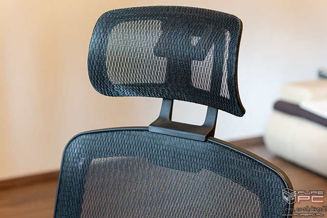 Testuję fotel biurowy Mozos Ergo-C. Dobrze wykonany i ergonomiczny, ale czy wygodny i warty polecenia? Sprawdzam [nc1]