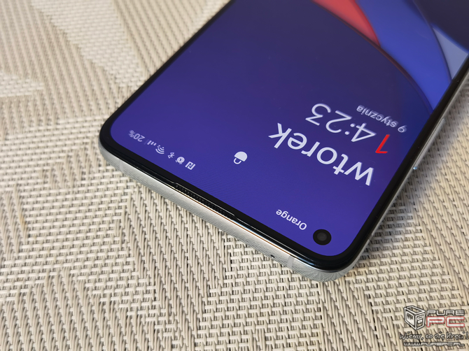 Test smartfona OnePlus 8T po dwóch latach użytkowania. Czas leci, a jemu nadal (prawie) niczego nie brakuje! [nc1]