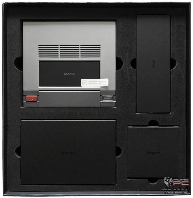 Test AYANEO Retro Mini PC AM02 - Komputer z AMD Ryzen 7 7840HS, dzięki któremu przypomnisz sobie czasy retro konsoli NES [nc1]