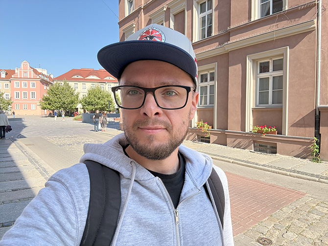 Test Apple iPhone 16 Pro. Smartfon trochę bez sensu. No dobrze, nie trochę, tylko bardzo. Zobacz jego zalety i wady [nc1]