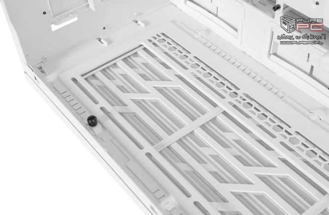 Test obudowy be quiet! Light Base 900 DX - Powiew świeżości w ofercie producenta wprowadzający kilka niespodzianek [nc1]