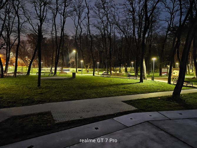Test smartfona realme GT 7 Pro - premierowa recenzja eleganckiego flagowca z układem Snapdragon 8 Elite i baterią 6500 mAh [nc1]