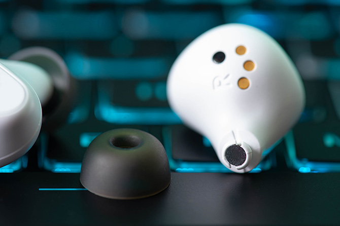 Recenzja SteelSeries Arctis GameBuds. Dokanałowe słuchawki gamingowe do PC, PlayStation, smartfona i konsol przenośnych [nc1]