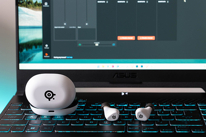Recenzja SteelSeries Arctis GameBuds. Dokanałowe słuchawki gamingowe do PC, PlayStation, smartfona i konsol przenośnych [nc1]