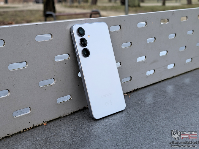 Test smartfona Samsung Galaxy S25 - prawie jak Galaxy S24, jednak ze znacznie lepszym procesorem [nc1]
