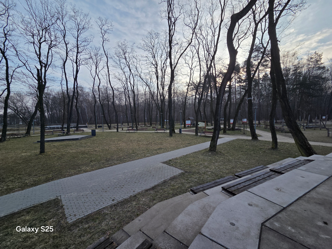 Test smartfona Samsung Galaxy S25 - prawie jak Galaxy S24, jednak ze znacznie lepszym procesorem [nc1]