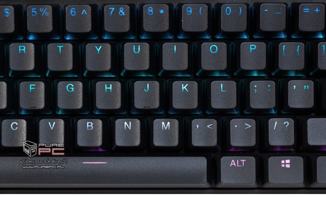 Test klawiatury SteelSeries APEX PRO TKL Gen 3 - Magnetyczne przełączniki z efektem Halla, Rapid Trigger i wyświetlacz OLED [nc1]
