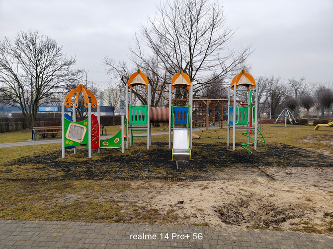 Test smartfona realme 14 Pro+. Snapdragon 7s Gen 3 z baterią 6000 mAh i dobrymi aparatami w obudowie z certyfikatem IP69 [nc1]