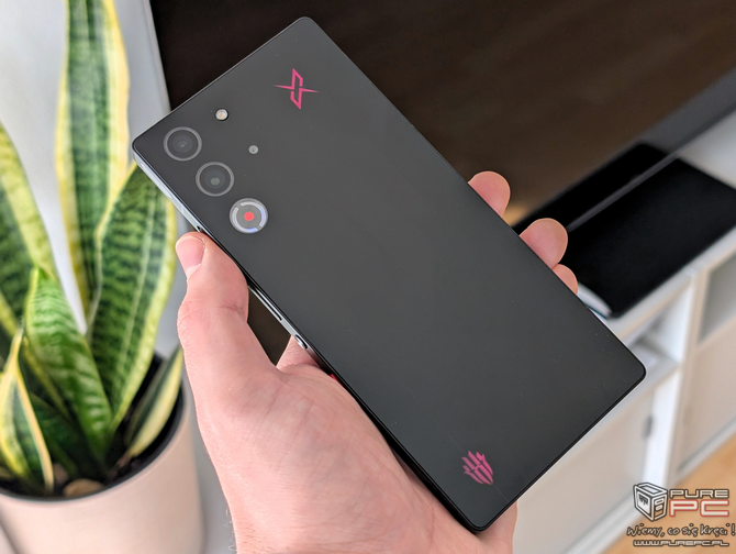 Test smartfona REDMAGIC 10 Pro - wydajnościowy potwór i zarazem technologiczna ciekawostka. Niszowa opcja dla odważnych [nc1]