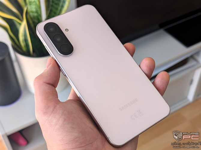 Test smartfona Samsung Galaxy A56 5G - jeszcze lepszy niż poprzednik. Wydajny Exynos 1580 i pewność wielu lat aktualizacji [nc1]