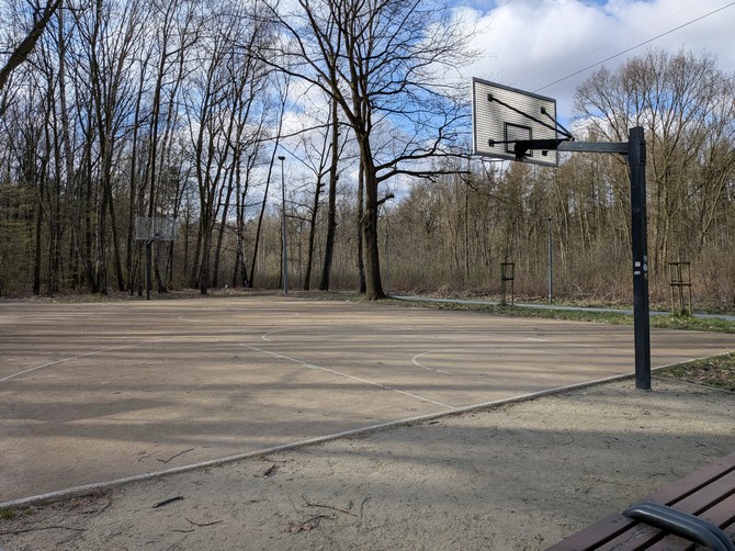 Test smartfona Google Pixel 9a - dobre aparaty, mocna bateria i... kontrowersyjny design. Takiego Pixela jeszcze nie było [nc1]