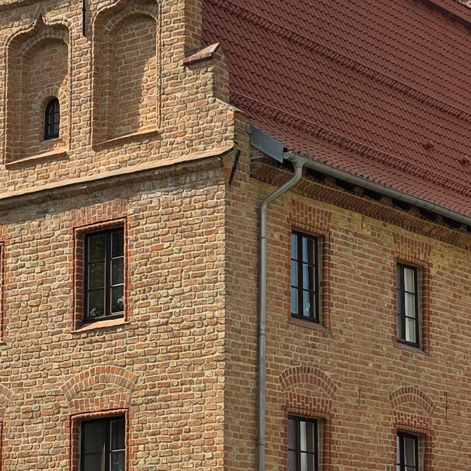 Porównanie jakości aparatów w smartfonach Samsung Galaxy S25 Ultra i Xiaomi 15 Ultra. Sprawdź, który robi lepsze zdjęcia i filmy [nc113]