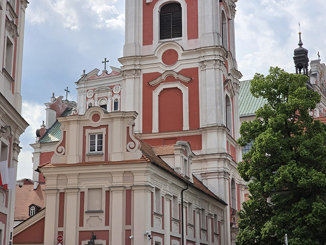 Porównanie jakości aparatów w smartfonach Samsung Galaxy S25 Ultra i Xiaomi 15 Ultra. Sprawdź, który robi lepsze zdjęcia i filmy [nc1]